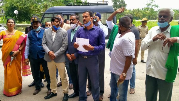 Ramanagara: Policeman Died After Collapses While Training; Protest