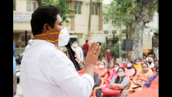 ಸಂಭವನೀಯ ಮಿಂಚಿನ ಬಗ್ಗೆ ಮುಂಜಾಗ್ರತೆ ಕೊಡುತ್ತೇವೆ!