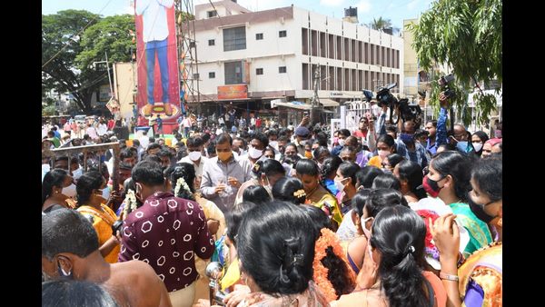 ಸಚಿವ ಸ್ಥಾನ ಸಿಕ್ಕಿರಿವುದು ಸನ್ಮಾನ ಸ್ವೀಕರಿಸಲಿಕ್ಕೆ ಅಲ್ಲ!