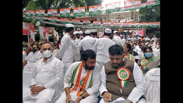 ರಾಜೀವ್ ಗಾಂಧಿ ಅಪರೂಪದ ರಾಜಕಾರಣಿ: ಸಲೀಂ ಅಹ್ಮದ್ 