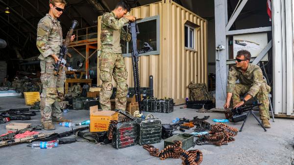 US Department of Defense Tweets Picture Of Last American Soldier to Leave Afghanistan