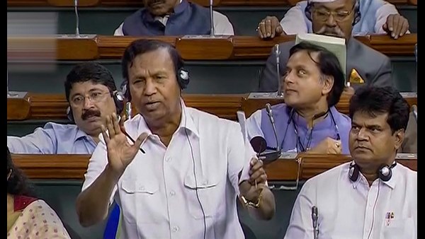  ಶ್ರೀಪೆರಂಬುದೂರು ಲೋಕಸಭಾ ಕ್ಷೇತ್ರದ ಹಾಲೀ ಸದಸ್ಯರಾಗಿರುವ ಟಿ.ಆರ್.ಬಾಲು