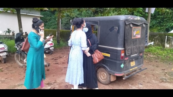 Moral Policing In Dakshina Kannada District Bantwal 3 Arrested 