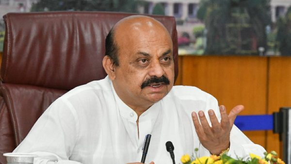 ದೆಹಲಿಗೆ ಹೊರಟ ಸಿಎಂ ಬೊಮ್ಮಾಯಿ 