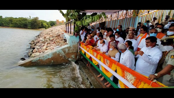 ಕಳೆದ ಬಾರಿ ಮನೆ ಹಾನಿ ಪರಿಹಾರವಿಲ್ಲ? 