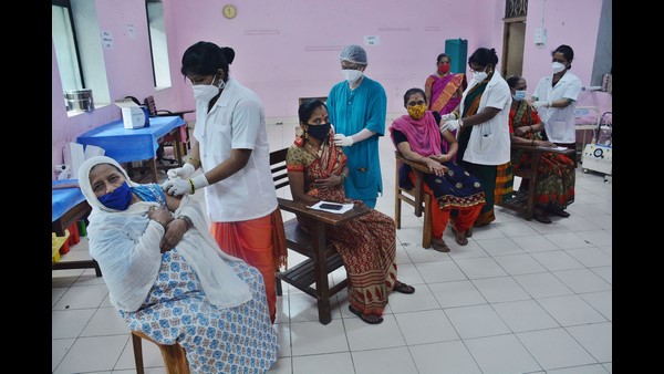 ಬೂಸ್ಚರ್ ಡೋಸ್ ಬಗ್ಗೆ ಒತ್ತಡ ಹೆಚ್ಚಾಗಲು ಅಸಲಿ ಕಾರಣವೇನು? ಬೂಸ್ಚರ್ ಡೋಸ್ ಬಗ್ಗೆ ಒತ್ತಡ ಹೆಚ್ಚಾಗಲು ಅಸಲಿ ಕಾರಣವೇನು?