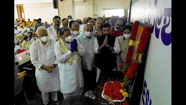 ತಪ್ಪಿಸಿಕೊಂಡಿದ್ದ ವಾಜಪೇಯಿ, ಶ್ಯಾಮ್ ಪ್ರಸಾದ್ ಮುಖರ್ಜಿ