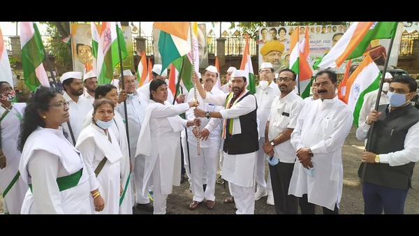 ಮೋದಿ ಬಗ್ಗೆ ವಾಜಪೇಯಿಗೆ ಎಚ್ಚರಿಕೆ ಕೊಟ್ಟಿದ್ದ ರಾಜ್ಯಪಾಲರು!