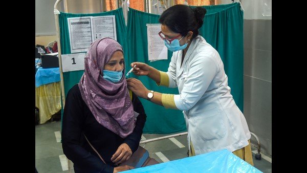  ಮೊದಲ ಮೂರು ಹಂತಗಳು ಹೇಗಿತ್ತು? 