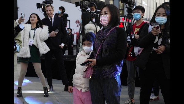 ಕಟ್ಟುನಿಟ್ಟಿನ ಕ್ರಮ ಜಾರಿಗೊಳಿಸಿದ ಚೀನಾ ಕಟ್ಟುನಿಟ್ಟಿನ ಕ್ರಮ ಜಾರಿಗೊಳಿಸಿದ ಚೀನಾ