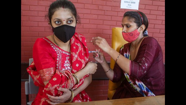 ಯಾವ ಹಂತದಲ್ಲಿ ಎಷ್ಟು ಫಲಾನುಭವಿಗಳಿಗೆ ಲಸಿಕೆ? 