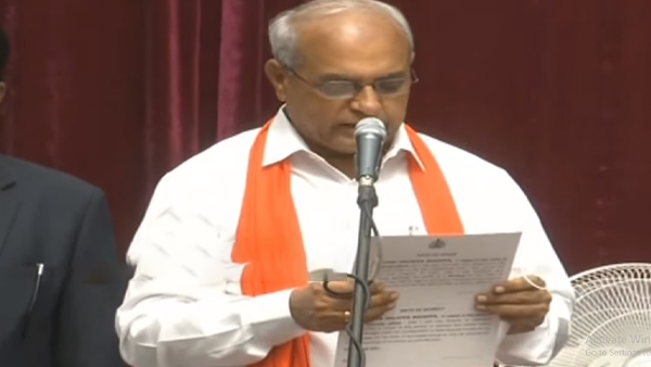 ಸಚಿವರಾಗಿ ಪ್ರಮಾಣ ವಚನ ಸ್ವೀಕರಿಸಿದ  ಹಾಲಪ್ಪ ಆಚಾರ್