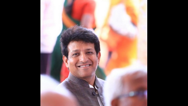 ರಾಜ್ಯ ಸರಕಾರದ ಪರವಾಗಿ ಅಡ್ವೊಕೇಟ್ ಜನರಲ್ ಪ್ರಭುಲಿಂಗ ನಾವದಗಿ ರಾಜ್ಯ ಸರಕಾರದ ಪರವಾಗಿ ಅಡ್ವೊಕೇಟ್ ಜನರಲ್ ಪ್ರಭುಲಿಂಗ ನಾವದಗಿ