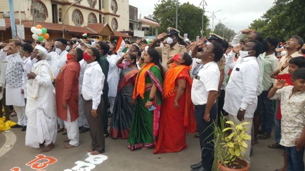 100 ಅಡಿ ತ್ರಿವರ್ಣ ಧ್ವಜ ಸ್ತಂಭ 