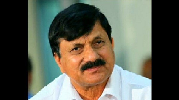 ದೇಹಬಾಧೆ ತೀರಿಸಿಕೊಳ್ಳಲು ಬೆಳಗಿನ ಜಾವ ನೃತ್ಯ