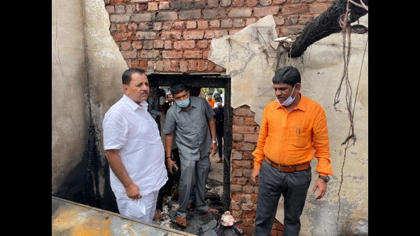 LPG Cylinder Blast Money Gold Jewellery Burned 