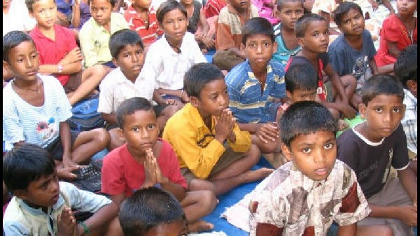  ಎರಡು ವರ್ಷಕ್ಕೆ ಕನ್ನಡ ಕಡ್ಡಾಯ ಎಂಬ ಭರವಸೆ 
