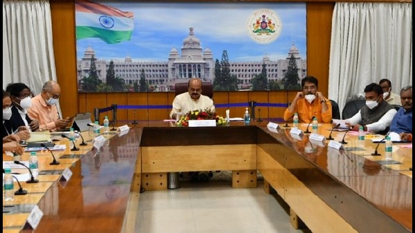 ಶಾಲೆ ಆರಂಭಿಸಲು ಸರ್ಕಾರದ ಮೇಲಿರುವ ಒತ್ತಡಗಳು!