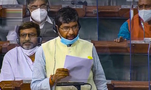 Ink thrown at Union Minister Pashupati Paras in his constituency Bihars Hajipur Ink thrown at Union Minister Pashupati Paras in his constituency Bihars Hajipur