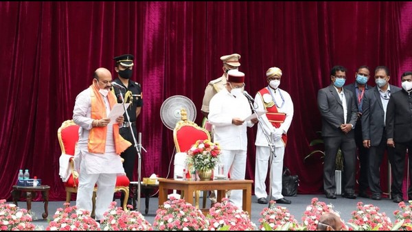  ಕಟ್ಟಾ ಬಿಜೆಪಿಗರು/ಸಂಘದವರು ಬೊಮ್ಮಾಯಿ ಆಯ್ಕೆಗೆ ವಿಜ್ರುಂಭಿಸಿರಲಿಲ್ಲ