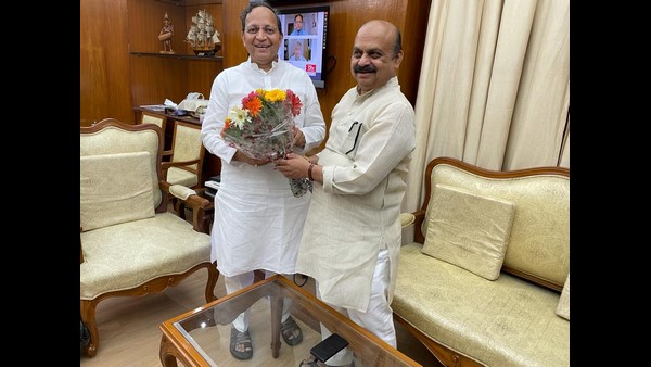 ಅಮಿತ್ ಶಾಗೆ ದೂರವಾಣಿ ಕರೆ ಮಾಡಿದ್ದ ಅರುಣ್ ಸಿಂಗ್ 