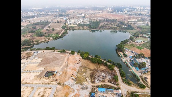 300 ಬೋರ್ ವೆಲ್ಗಳ ಅಂತರ್ಜಲ ಮಟ್ಟ ಸುಧಾರಣೆ 300 ಬೋರ್ ವೆಲ್ಗಳ ಅಂತರ್ಜಲ ಮಟ್ಟ ಸುಧಾರಣೆ