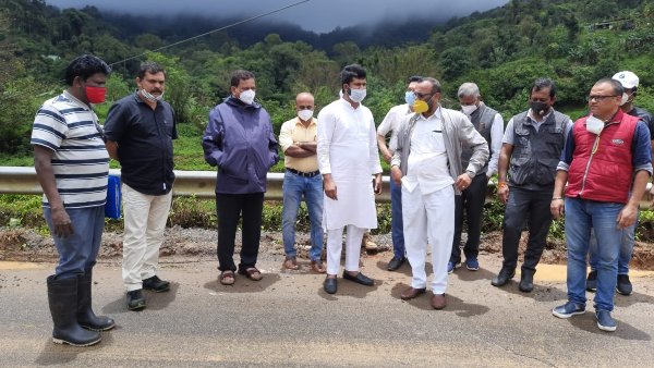 Cracks In Madikeri-Sampaje Highway MP Pratap Simha Inspected 