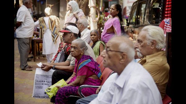 ಹೊರಬರುವಲ್ಲಿ ಸಹಕಾರಿಯಾಗುವ ಕ್ರಮಗಳು 