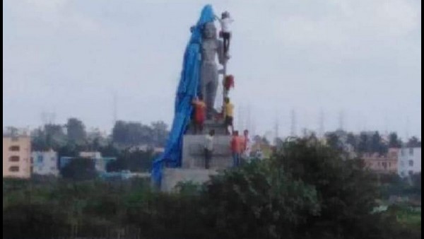 ಇದೀಗ ಬೊಮ್ಮನಹಳ್ಳಿಯಲ್ಲಿ ಶಾಸಕರ ಕಾರುಗಳಿಗೆ ಬೆಂಕಿ 