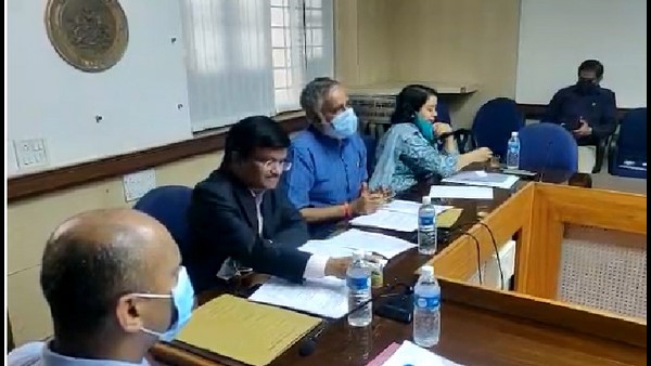 ಪರೀಕ್ಷೆ ಬರೆಯಲು ಕೇಂದ್ರಗಳು ಸ್ಥಾಪನೆ!