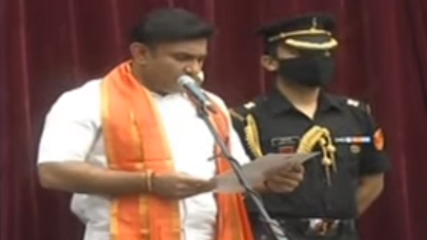 ಸಚಿವರಾಗಿ ಪ್ರಮಾಣ ವಚನ ಸ್ವೀಕರಿಸಿದ ಡಾ. ಸುಧಾಕರ್