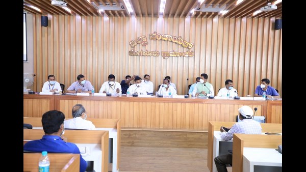  ಹಬ್ಬ, ಜಾತ್ರೆ, ಸಭೆ ಸಮಾರಂಭಗಳಲ್ಲಿ ಹೆಚ್ಚು ಜನ ಸೇರಬಾರದು