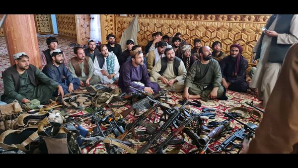 ಆಕ್ರಮಣ ವಿಸ್ತರಿಸುತ್ತಿರುವ ತಾಲಿಬಾನ್ ಆಕ್ರಮಣ ವಿಸ್ತರಿಸುತ್ತಿರುವ ತಾಲಿಬಾನ್