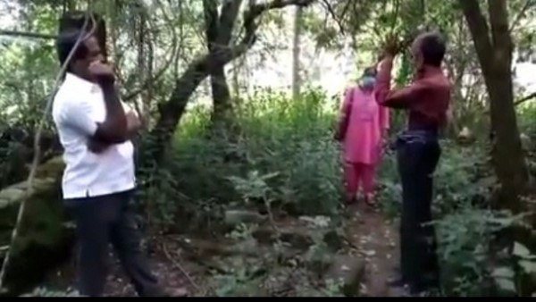  ಹಾಳುಬಿದ್ದಿರುವ ನಾಡ ಹೆಂಚಿನ ಮನೆಯಲ್ಲಿ ಒಂಟಿಯಾಗಿ ವಾಸಿಸುತ್ತಿದ್ದರು