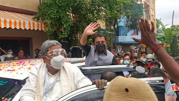  ಚಾಮರಾಜಪೇಟೆ ಕ್ಷೇತ್ರದ ಹಲವು ಕಾರ್ಯಕ್ರಮಗಳಲ್ಲಿ ಸಿದ್ದರಾಮಯ್ಯ ಭಾಗಿಯಾಗುತ್ತಿದ್ದರು