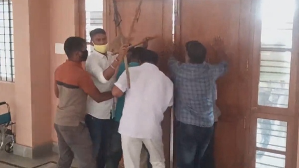 ದಿನನಿತ್ಯದ ಕೆಲಸ ಕಾರ್ಯಗಳಿಗೆ ತೊಂದರೆ ದಿನನಿತ್ಯದ ಕೆಲಸ ಕಾರ್ಯಗಳಿಗೆ ತೊಂದರೆ