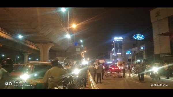 Terrible Accident On The Electronic City Flyover: Three Death On Spot Terrible Accident On The Electronic City Flyover: Three Death On Spot