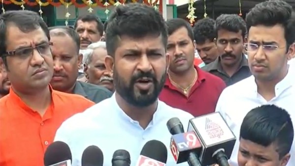 Hindu Activists Besiege To MPs Tejasvi Surya MP And Pratap Simha In Mudigere 
