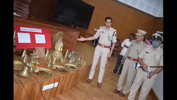  Ramanagara Police Break Up 6 Temple Robbery Case