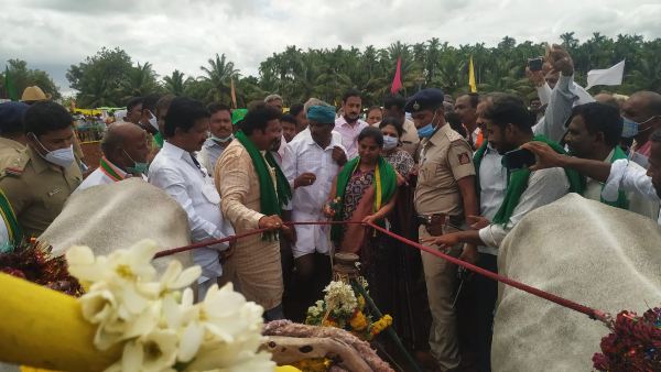 ರಾಗಿ ಬೆಳೆಯಲ್ಲಿ ನಾಟಿ ಪದ್ಧತಿ