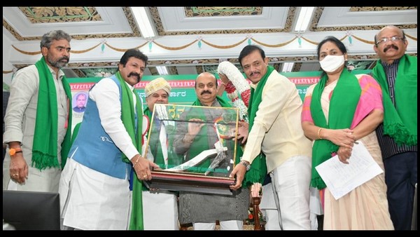 ತಾಲೂಕು, ಜಿಲ್ಲಾ ಕೃಷಿ ಅಧಿಕಾರಿಗಳಿಂದ ಸಹಾಯ!