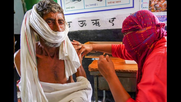 ವಿವಿಧ ಹಂತಗಳಲ್ಲಿ ಲಸಿಕೆ ವಿತರಣೆ ಎಷ್ಟಾಗಿದೆ?