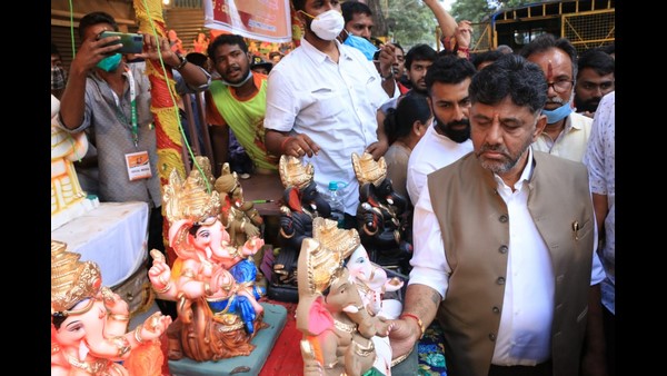 ವಿಗ್ರಹದ ಎತ್ತರ ನಿರ್ಧಾರ ಮಾಡಲು ನೀವ್ಯಾರು? ವಿಗ್ರಹದ ಎತ್ತರ ನಿರ್ಧಾರ ಮಾಡಲು ನೀವ್ಯಾರು?