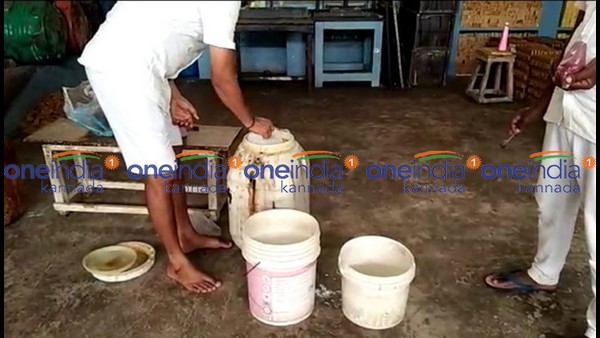 ಫೆನಾಯಿಲ್ ಜತೆಗೆ ಸಮವಸ್ತ್ರವೂ ಸಿಗುತ್ತೆ