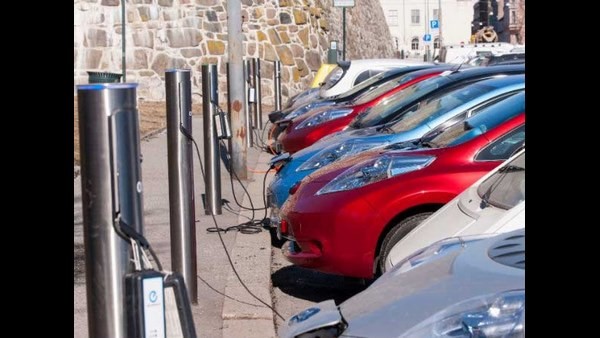 ಪ್ರತಿ 3 ‍X 3 ಗ್ರಿಡ್‌ಗೆ ಕನಿಷ್ಠ ಒಂದು ಚಾರ್ಜಿಂಗ್ ಕೇಂದ್ರ 