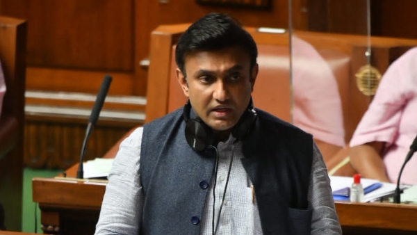 ಆಡಳಿತ ಹಾಗೂ ವಿರೋಧ ಪಕ್ಷಗಳ ಗುರಿ ಒಂದೇ ಆಗಿರಬೇಕು ಆಡಳಿತ ಹಾಗೂ ವಿರೋಧ ಪಕ್ಷಗಳ ಗುರಿ ಒಂದೇ ಆಗಿರಬೇಕು