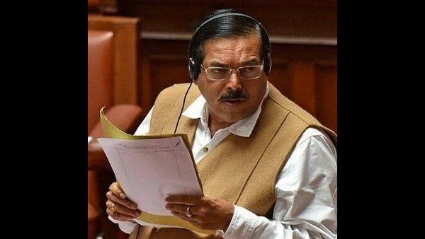 ಕಾಂಗ್ರೆಸ್ ನಾಯಕರ ಮೇಲೆ ವಾಗ್ದಾಳಿ! ಕಾಂಗ್ರೆಸ್ ನಾಯಕರ ಮೇಲೆ ವಾಗ್ದಾಳಿ!