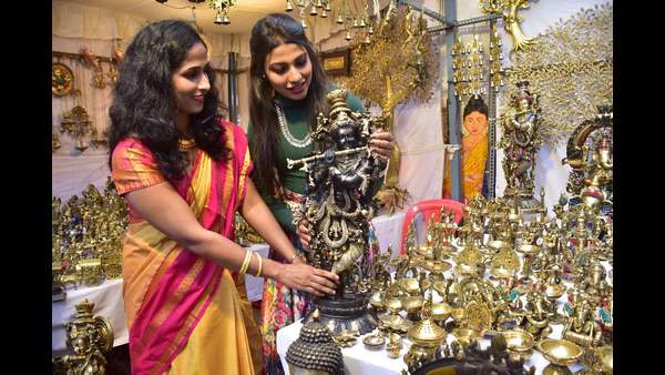 Bengaluru Arts and Craft Utsav at Chitrakala Parishat 