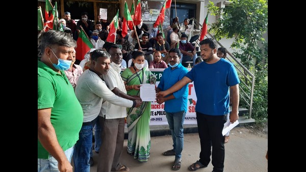 ಮೊಯೀನುಲ್ ಹೆಸರು ಎನ್ಆರ್ಸಿಯಲ್ಲಿದೆ ಮೊಯೀನುಲ್ ಹೆಸರು ಎನ್ಆರ್ಸಿಯಲ್ಲಿದೆ