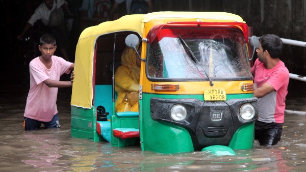  ದೆಹಲಿಯಲ್ಲಿ ಮುಂದುವರೆದ ಮಳೆ